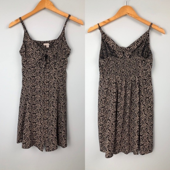 American Eagle Outfitters Dresses & Skirts - NWOT American Eagle Floral Dress